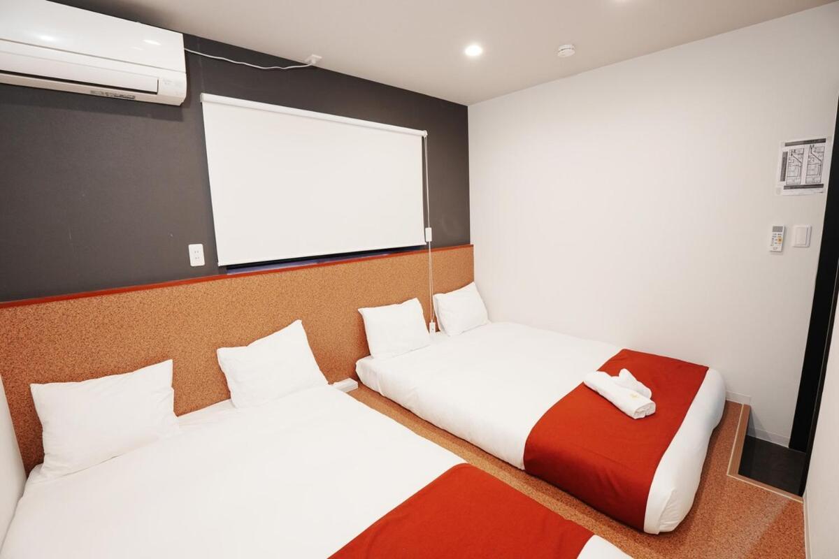 Newly Opened, 3 Min Walk To Hanazonocho Subway Station, Large Flat! 3 Min Drive To Namba!
